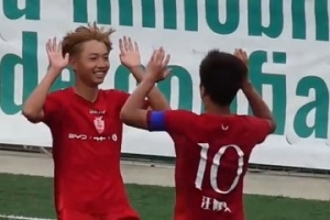 拉玛西亚水平！李昊炎一条龙奔袭+进球，对大三岁球队梅开二度