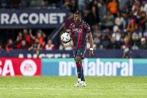 记者：伊普斯维奇在与莱万特谈艾永，莱万特要价2500万-3000万镑